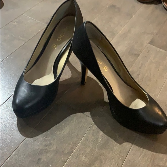 Classic black Aldo pumps - Picture 2 of 3